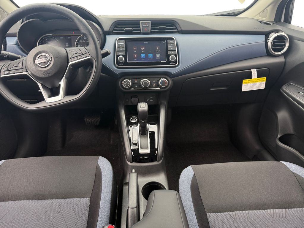 2025 Nissan Versa 1.6 SV photo 11