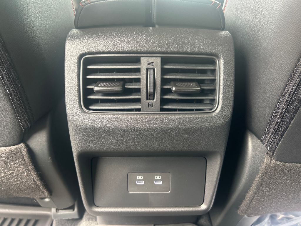 2026 Nissan Rogue SV photo 23