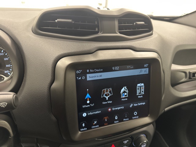 2021 Jeep Renegade Latitude photo 28
