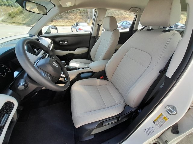 2023 Honda HR-V LX photo 31