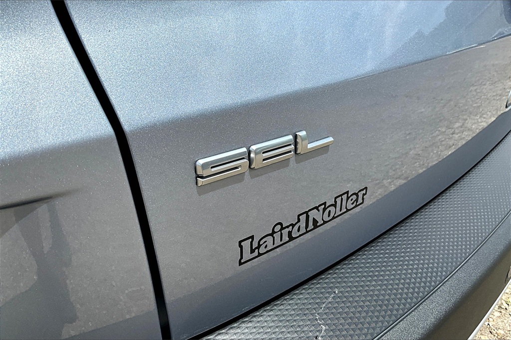 2022 Ford Escape SEL photo 8