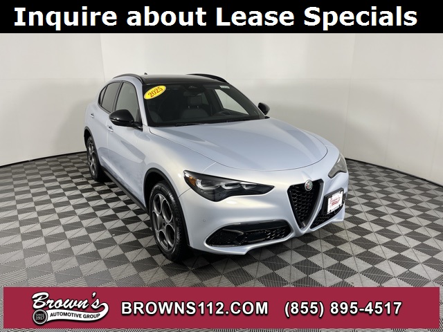 2025 Alfa Romeo Stelvio Base