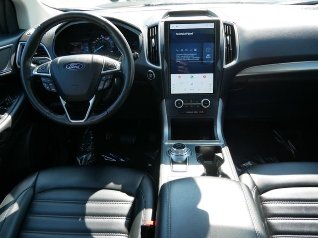 2022 Ford Edge SEL photo 6