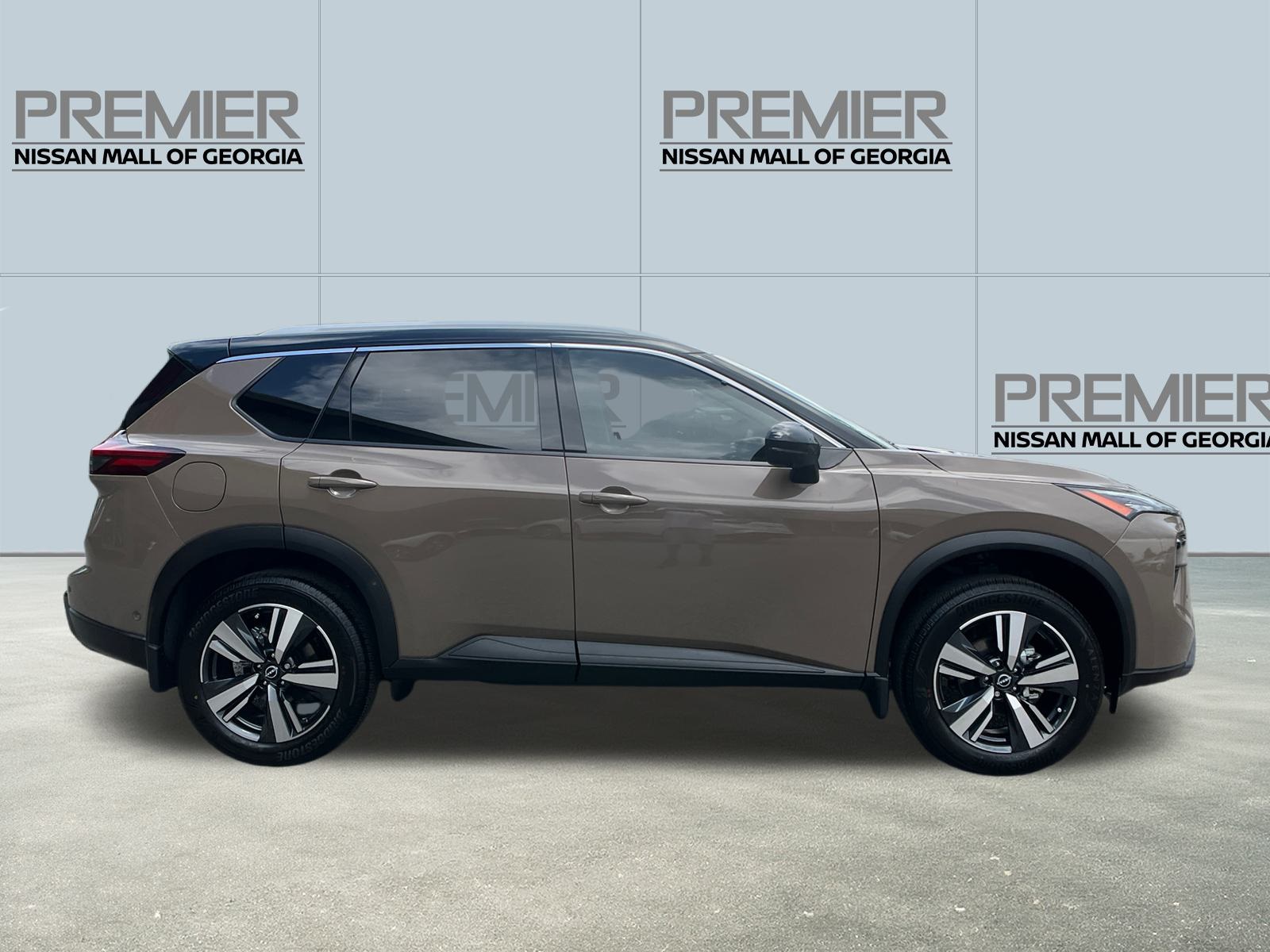 2025 Nissan Rogue SL photo 4
