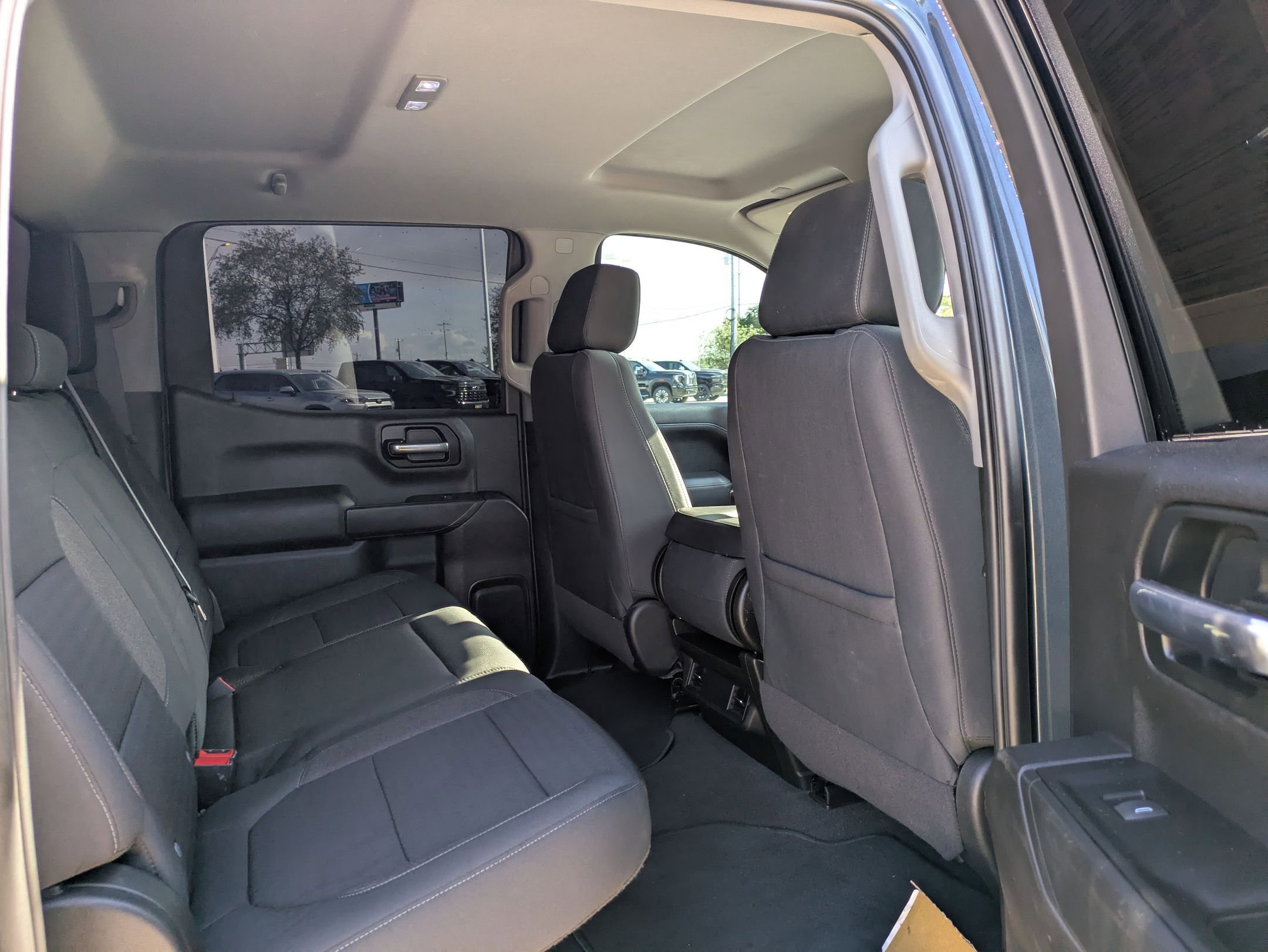 2020 Chevrolet Silverado 1500 LT photo 24