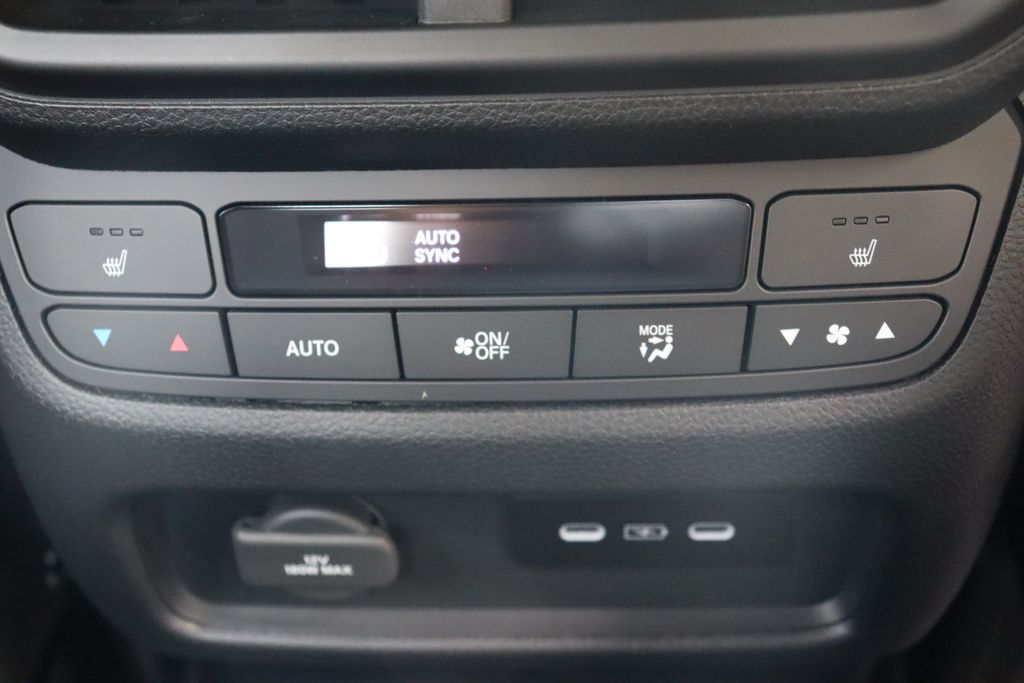 2025 Honda Ridgeline Black Edition photo 17