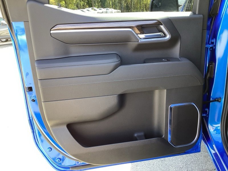 2026 Chevrolet Silverado 1500 LT photo 17