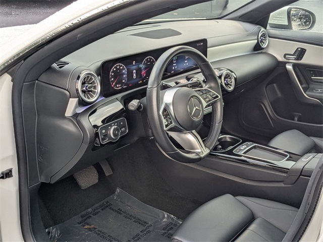 2025 Mercedes Benz CLA 250 4MATIC photo 2
