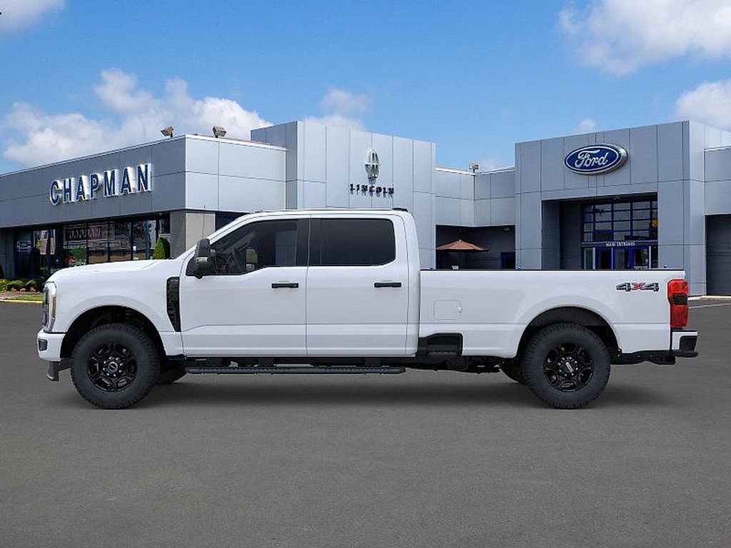 2025 Ford F-250 XL photo 3