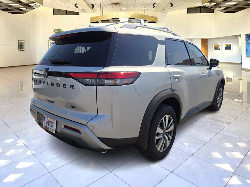2025 Nissan Pathfinder SL photo 4
