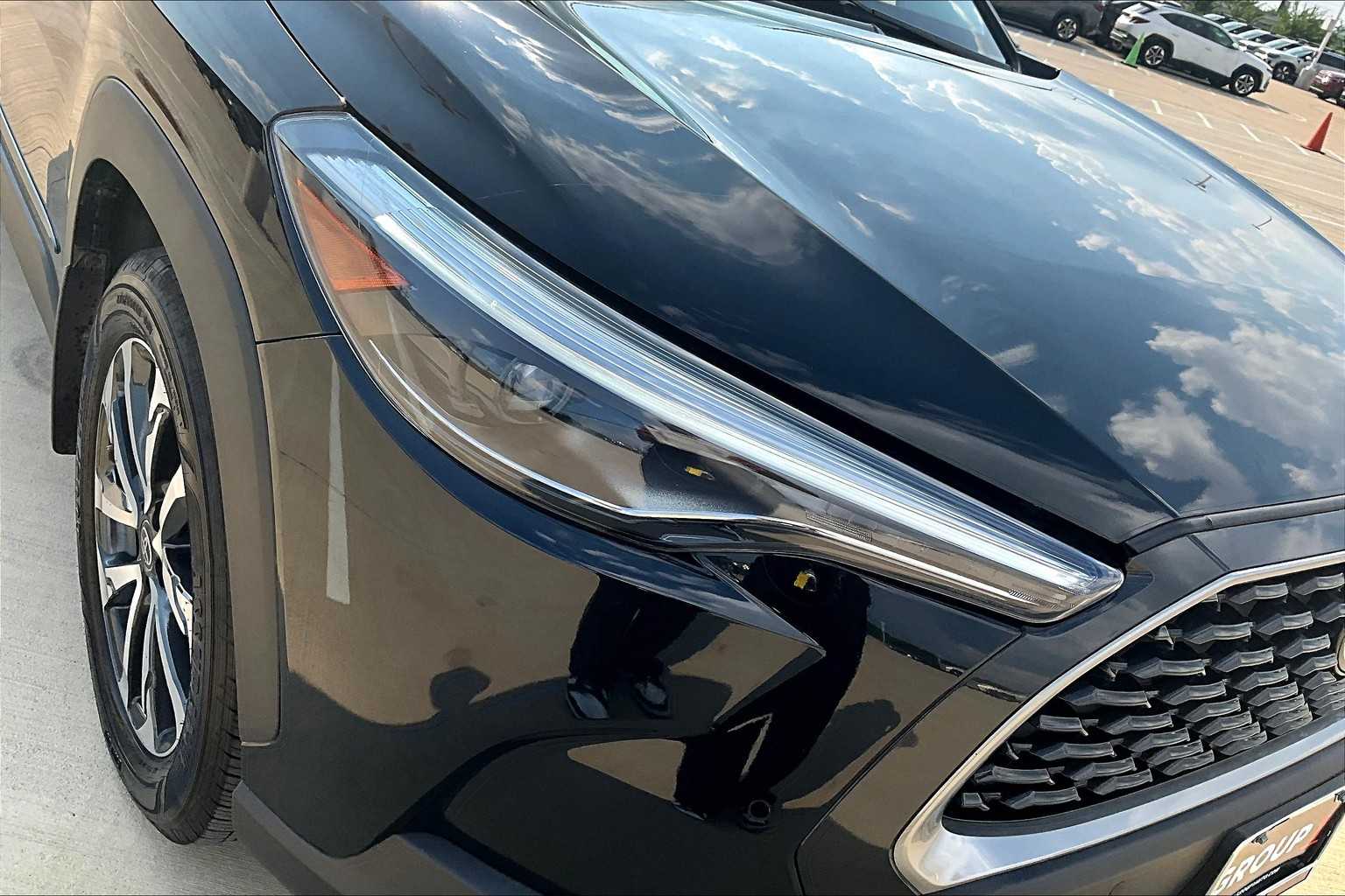 2024 Toyota Corolla Cross XLE photo 26
