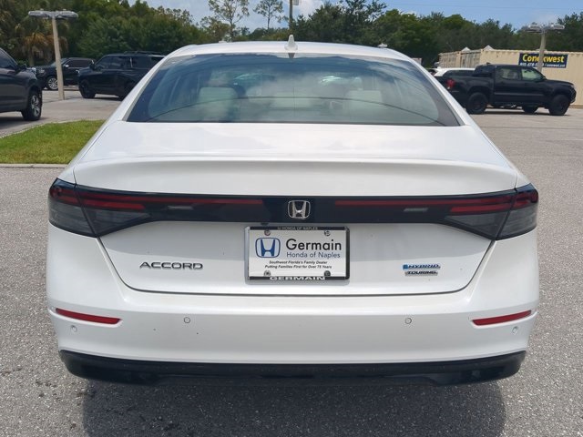 2025 Honda Accord Hybrid Touring photo 2