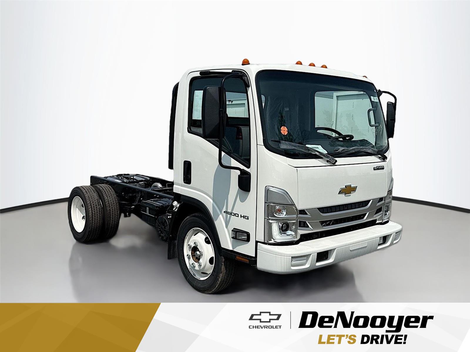 2025 Chevrolet Low Cab Forward Base's photo