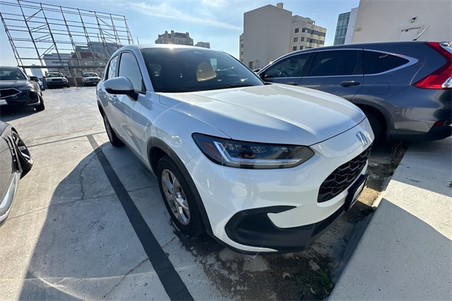 2023 Honda HR-V LX photo 2