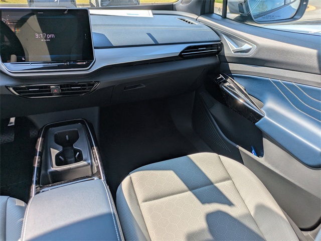 2025 Volkswagen ID.4 Pro S photo 17
