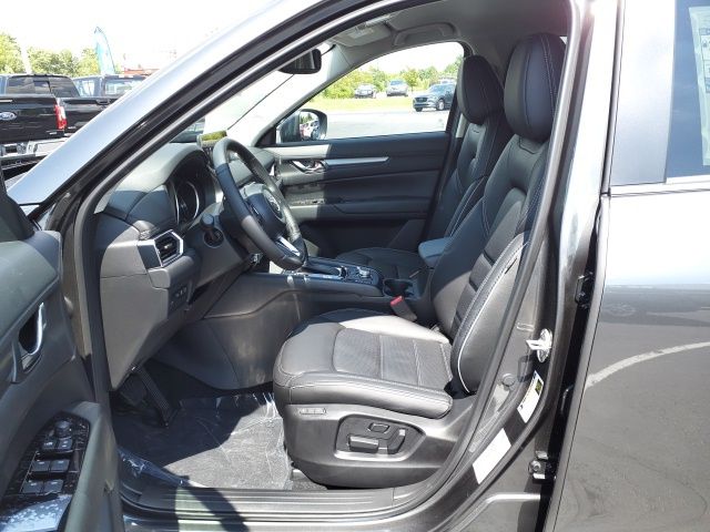 2025 Mazda CX-5 2.5 S Preferred photo 18