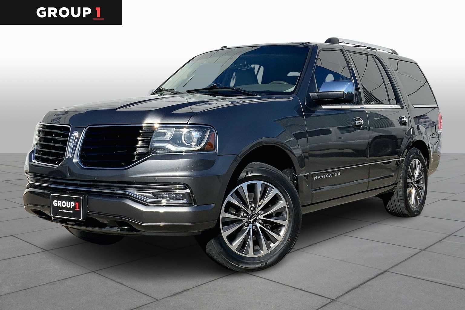 2015 Lincoln Navigator Base