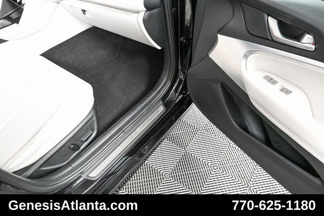 2025 Genesis G70 2.5T photo 22