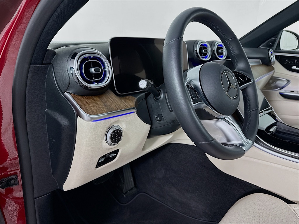 2025 Mercedes Benz C 300 4MATIC photo 4