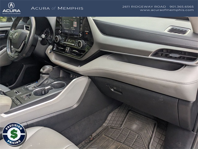 2022 Toyota Highlander XLE photo 24