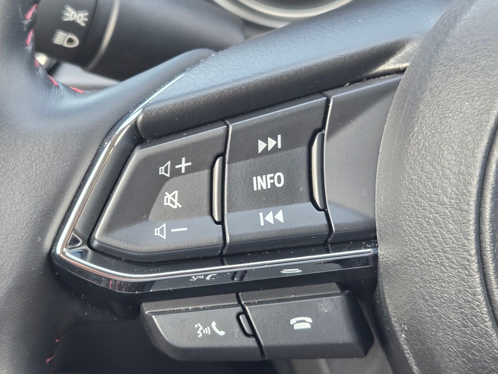2025 Mazda CX-5 2.5 S Carbon photo 25