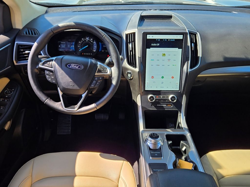 2024 Ford Edge SEL photo 14