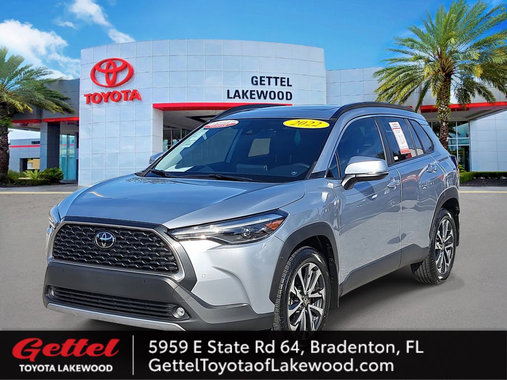 2022 Toyota Corolla Cross XLE