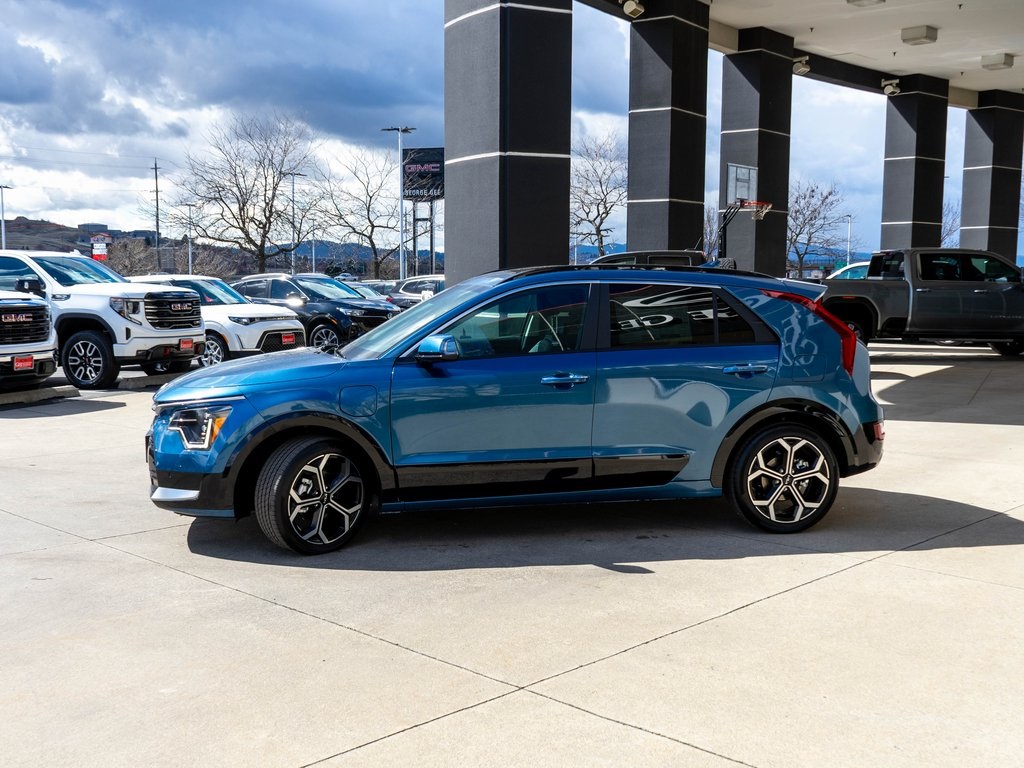 2025 Kia Niro Plug-In Hybrid SX photo 4