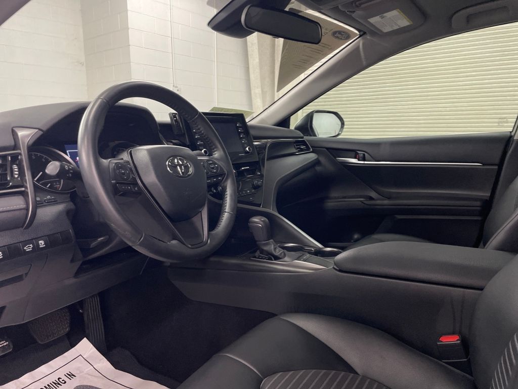2024 Toyota Camry SE photo 4