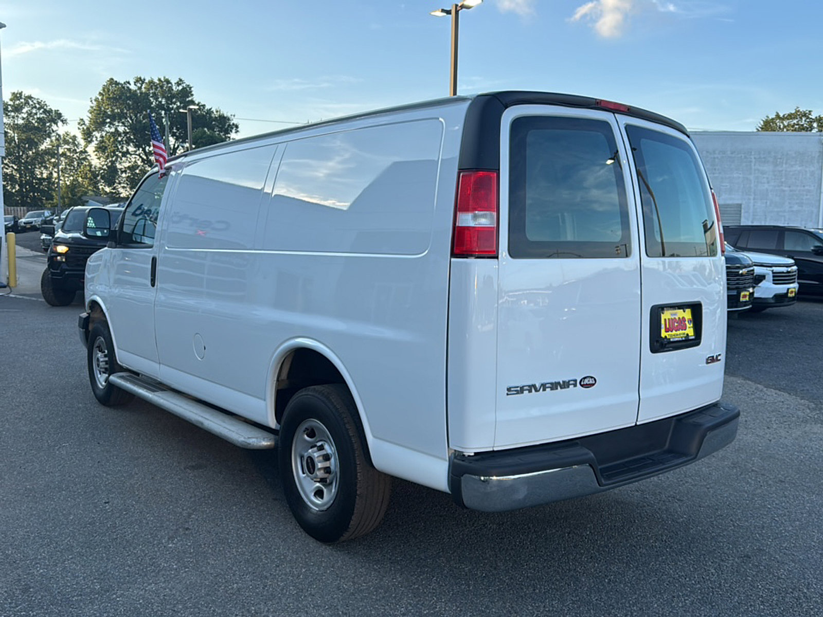2023 Gmc Savana 2500 Cargo photo 4