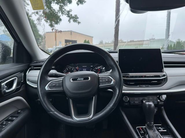 2022 Jeep Compass Limited photo 18