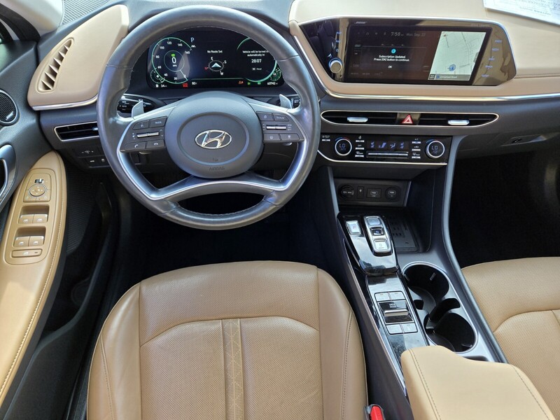 2022 Hyundai Sonata Hybrid Limited photo 12