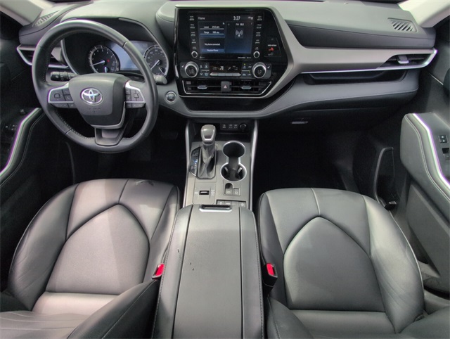 2022 Toyota Highlander XLE photo 9