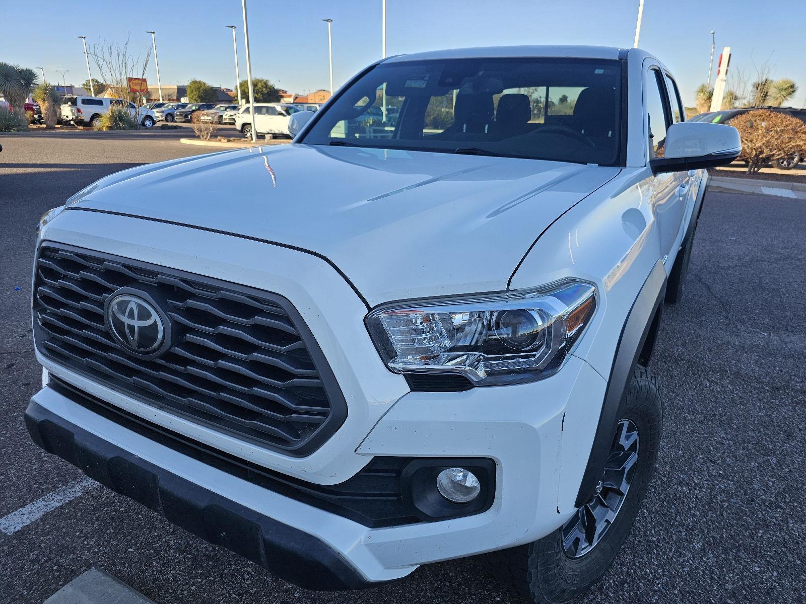 2022 Toyota Tacoma TRD Off Road's photo