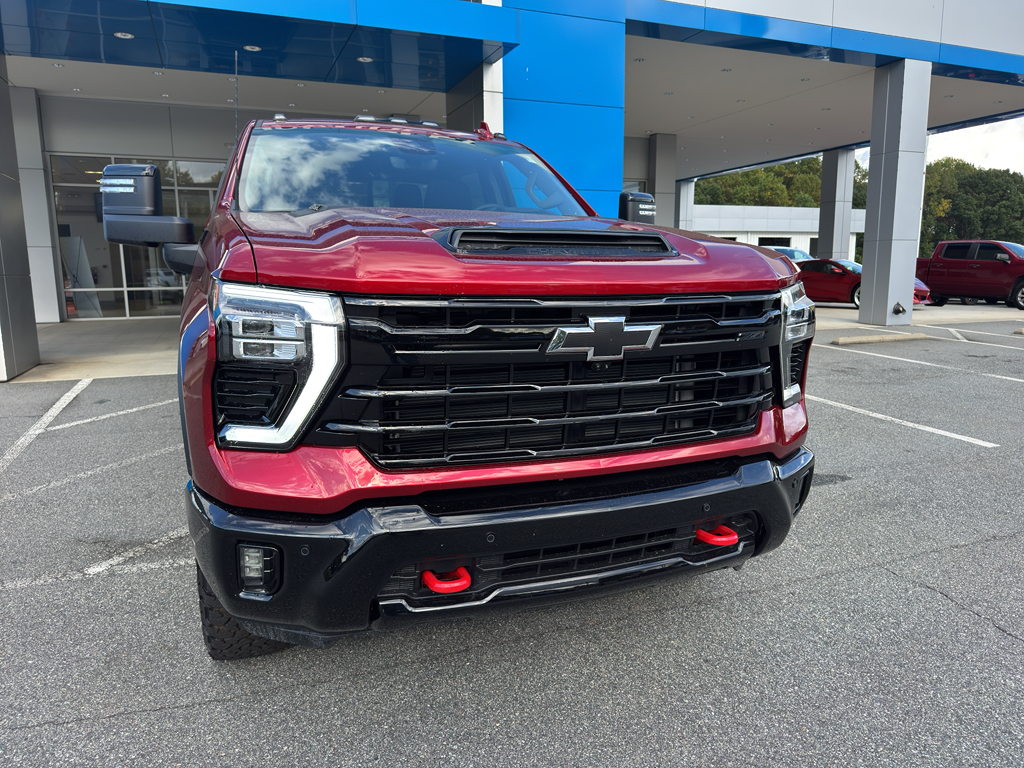 2026 Chevrolet Silverado 2500HD LTZ photo 2