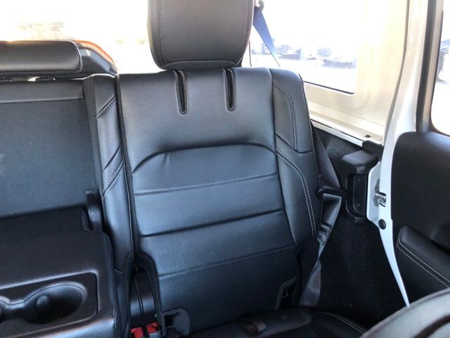 2023 Jeep Wrangler Sahara 4xe photo 13