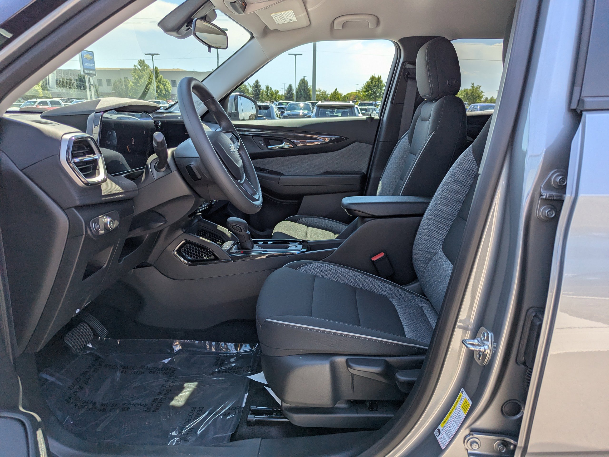 2026 Chevrolet Trailblazer LT photo 8
