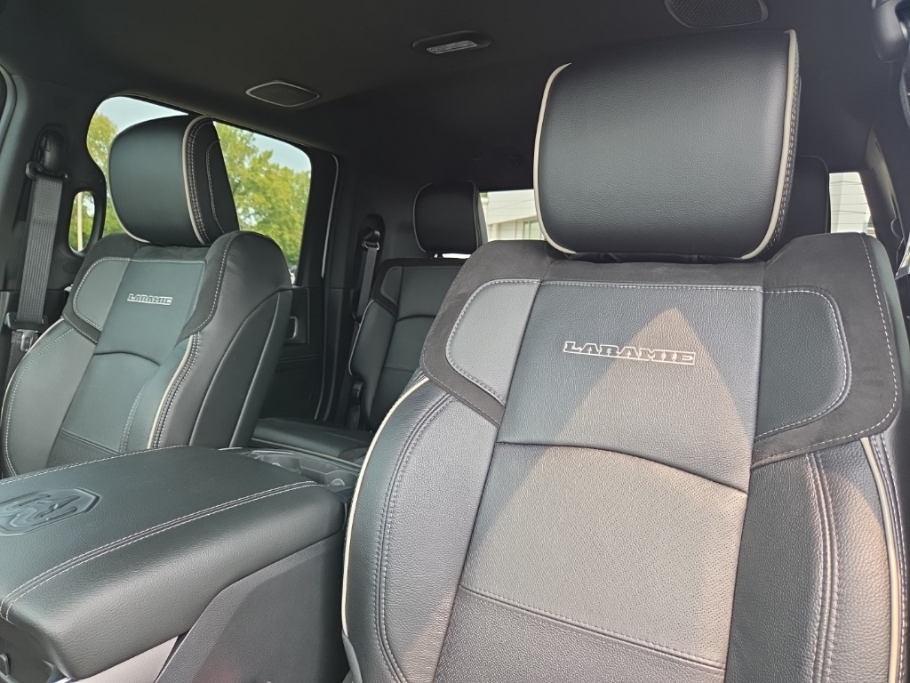 2024 Ram 2500 Laramie photo 9