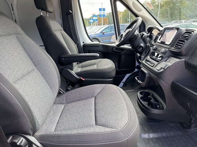 2023 Ram ProMaster 2500 photo 3