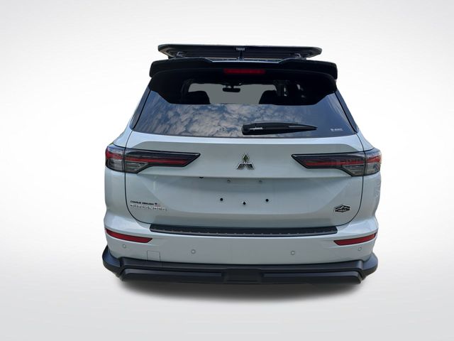 2025 Mitsubishi Outlander S-AWC photo 4