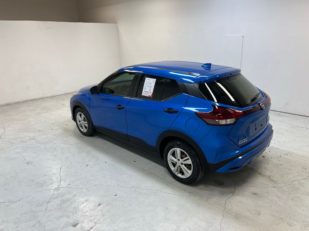 2021 Nissan Kicks S photo 4