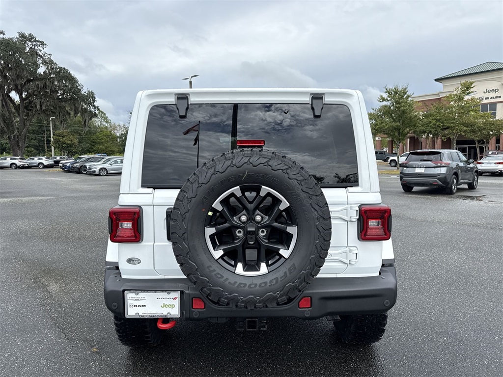 2025 Jeep Wrangler Rubicon photo 3