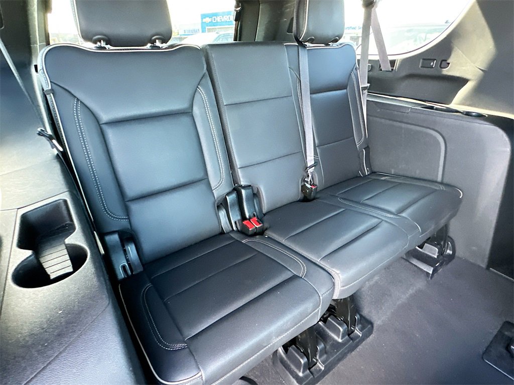 2023 Chevrolet Suburban Premier photo 24