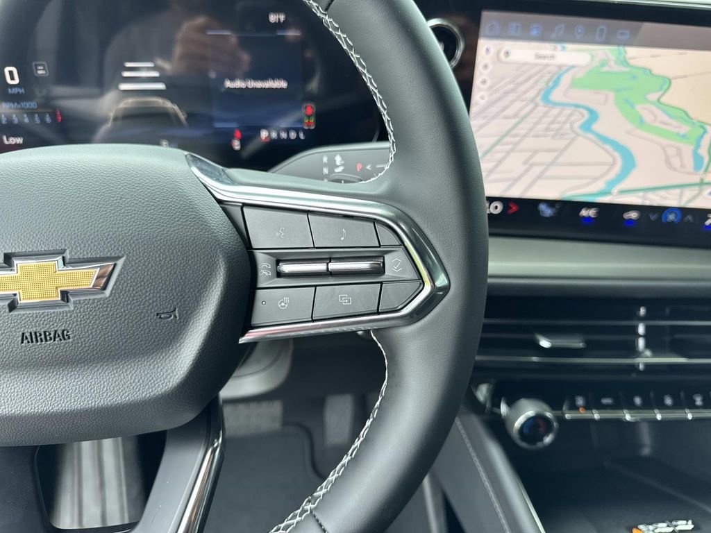 2025 Chevrolet Traverse photo 35