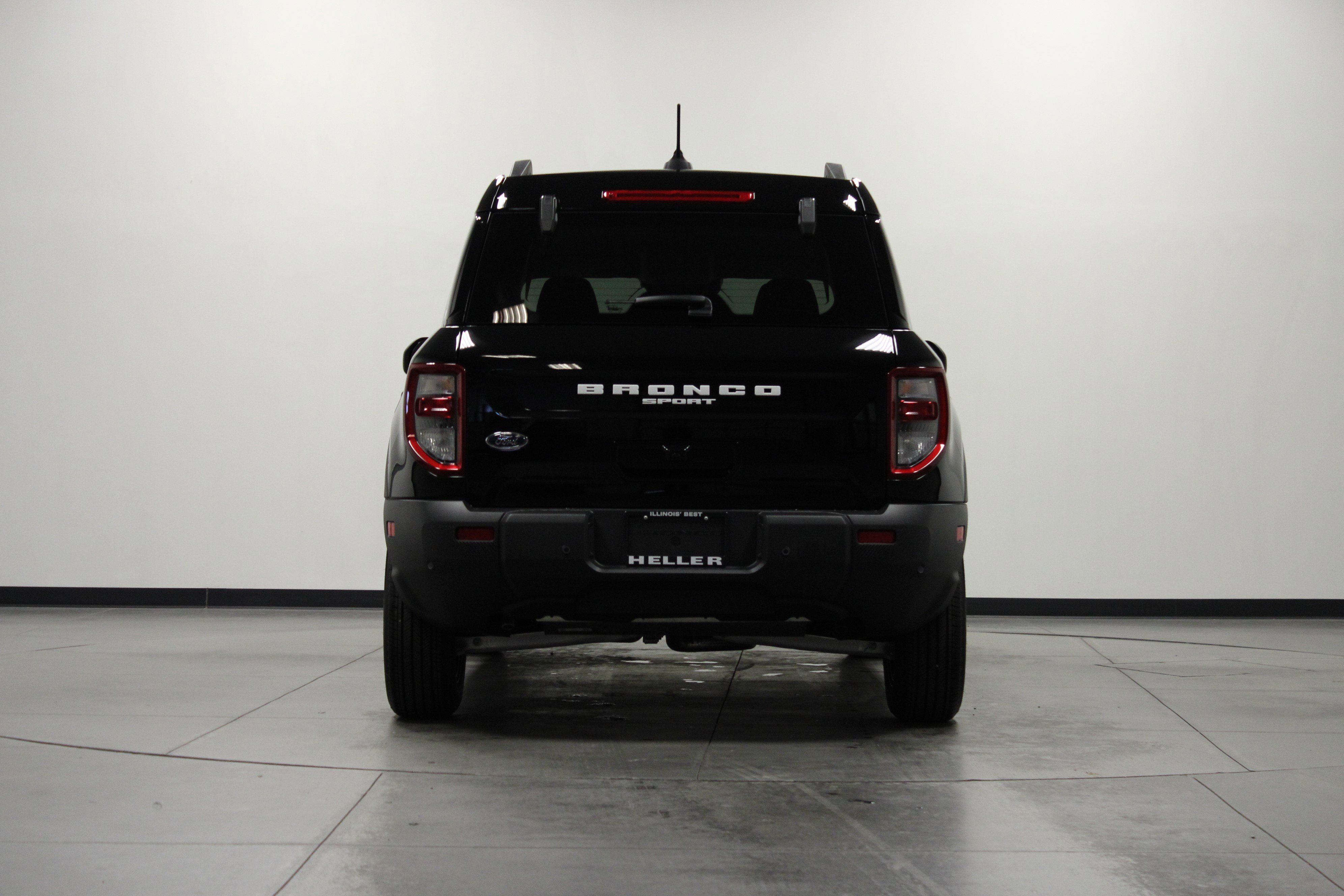2025 Ford Bronco Sport Outer Banks photo 4