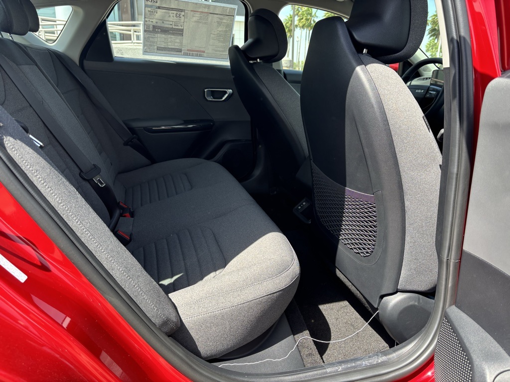 2025 Kia K4 EX photo 17