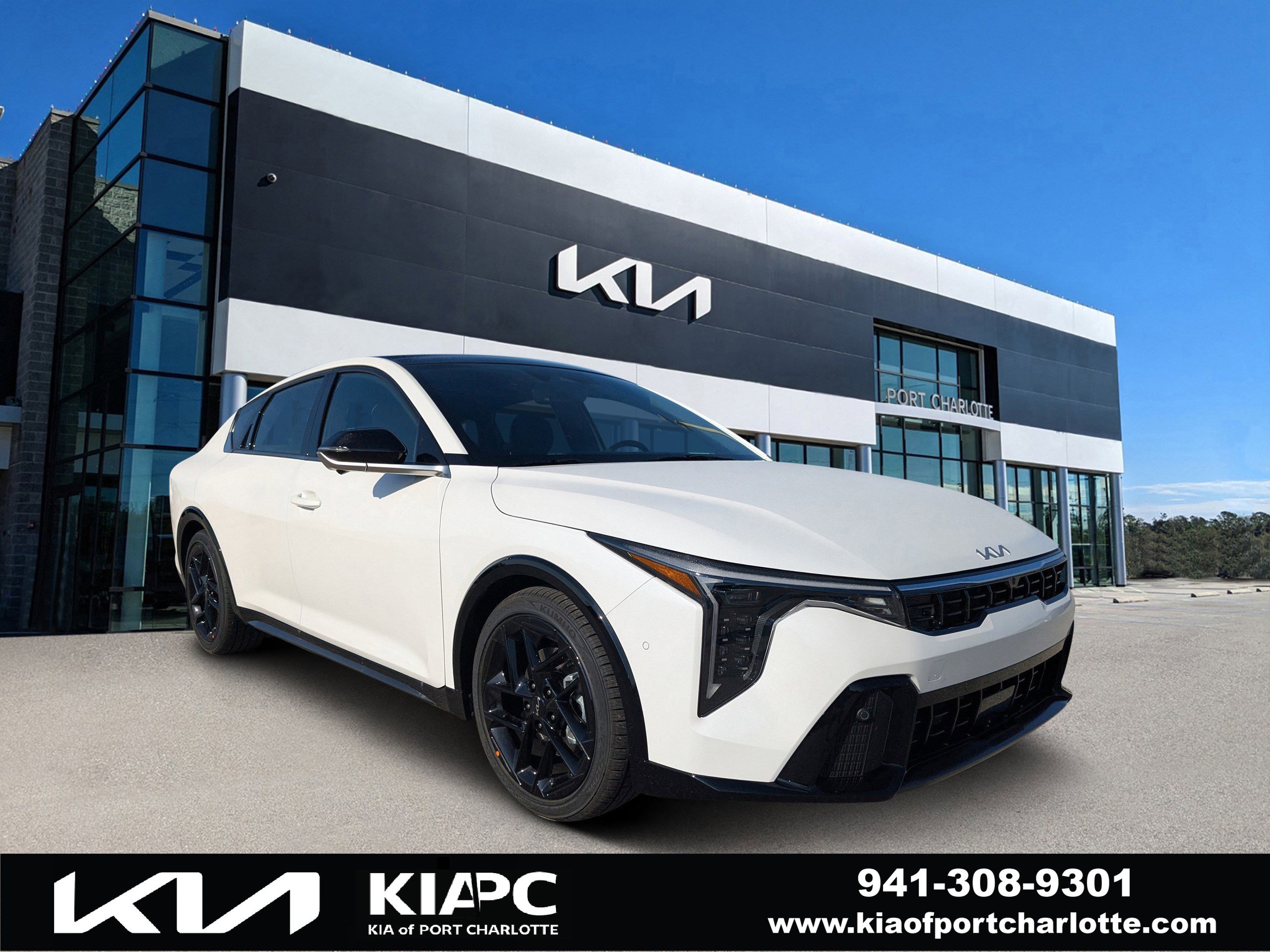 2025 Kia K4 GT-Line Turbo's photo