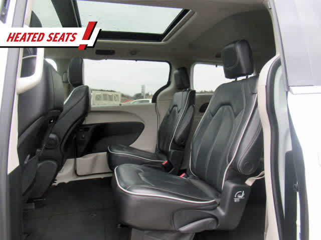 2023 Chrysler Pacifica Limited photo 5