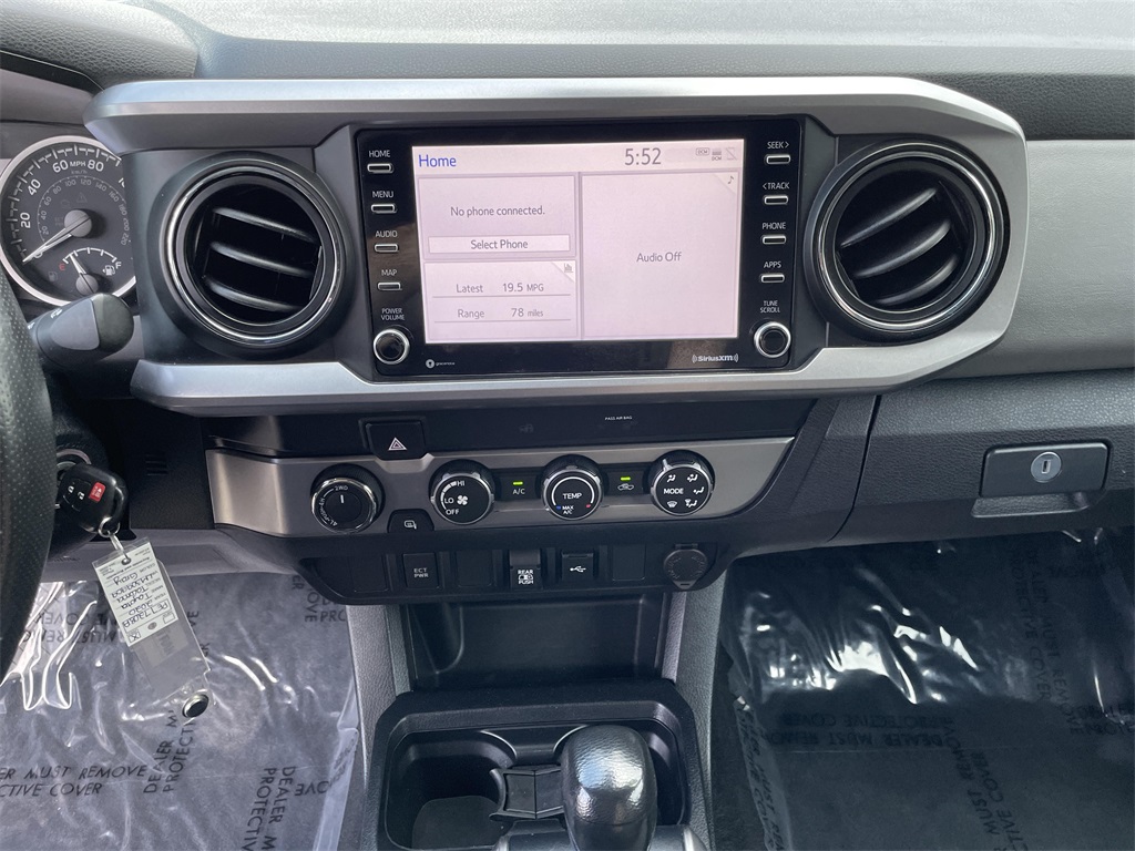 2020 Toyota Tacoma SR5 photo 21