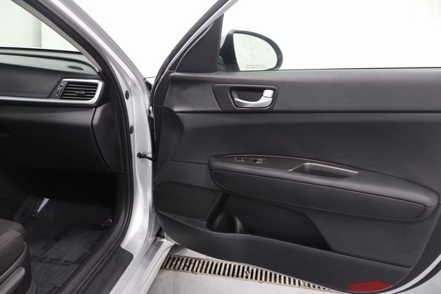 2019 Kia Optima LX photo 13